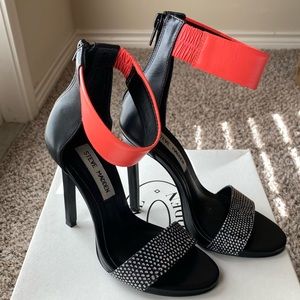 Multi colored, Wide strap heel